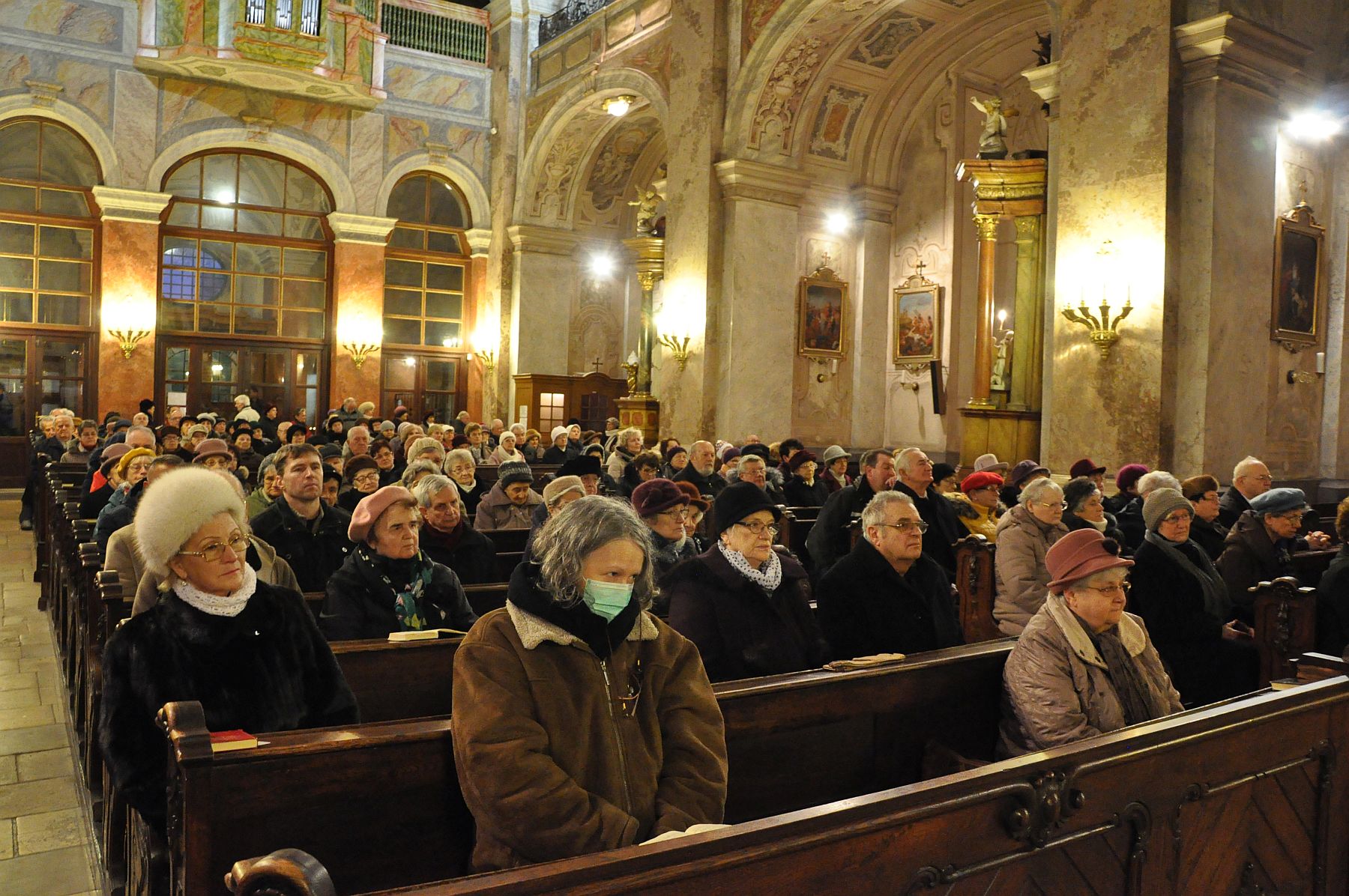 Püspöki misét imádkoztak a szenvedőkért a Betegek Világnapján Székesfehérváron